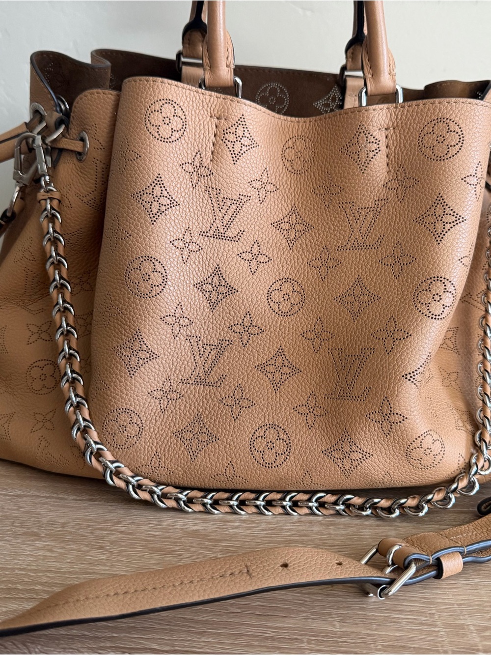 Louis Vuitton Bella Tote Mahina Arizona